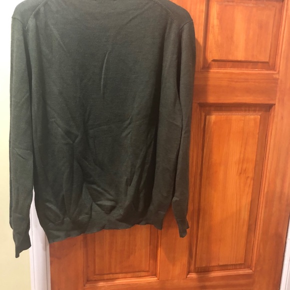 Sweater - Picture 3 of 3